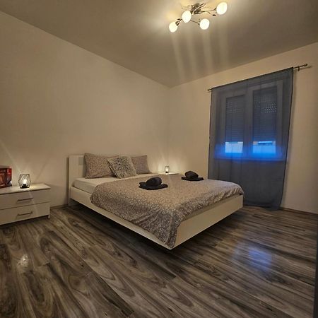 Apartman Smit 乌马格 外观 照片